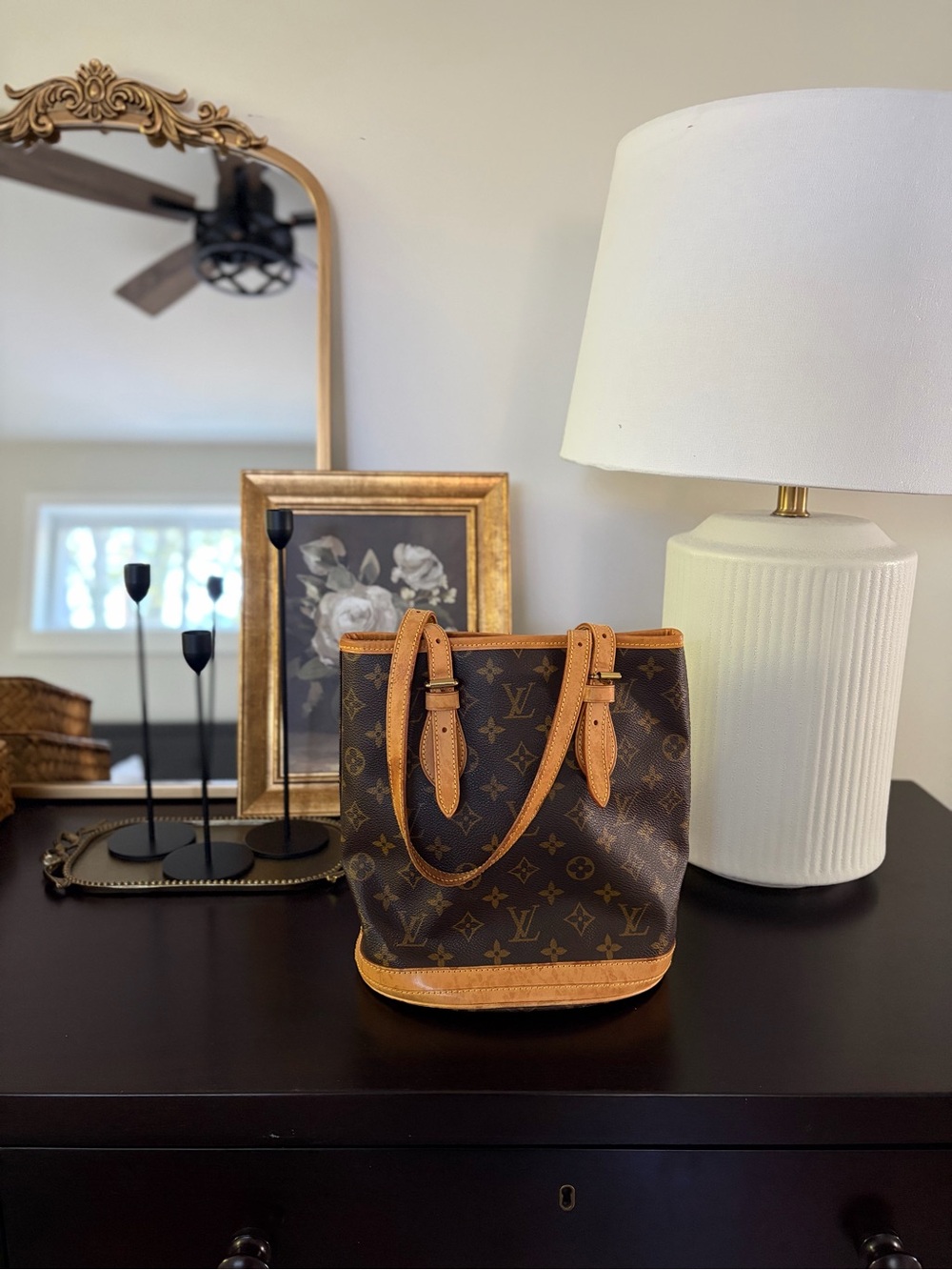 Louis Vuitton Bucket Petit